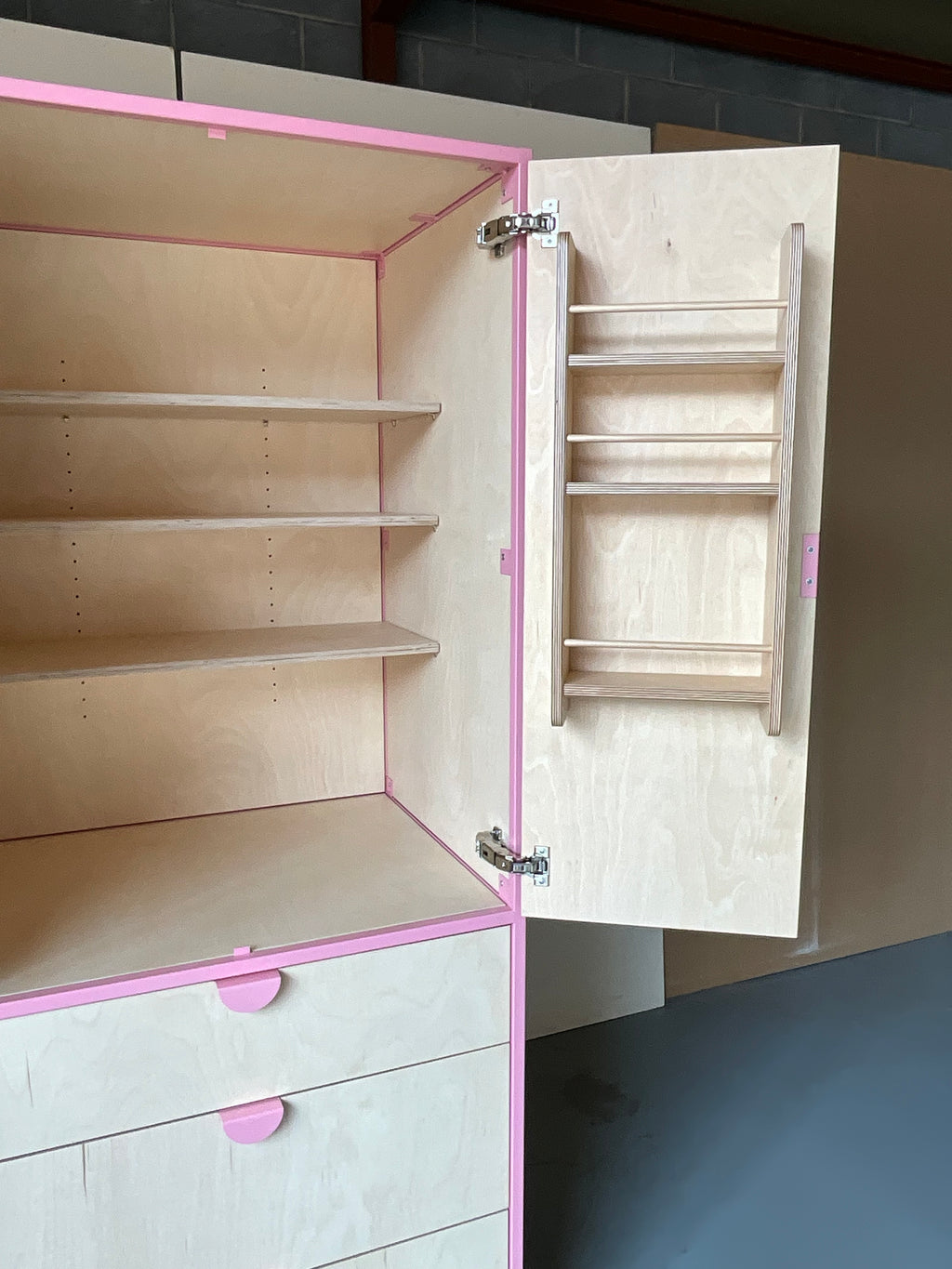 Classic Jetsam Made Larder.